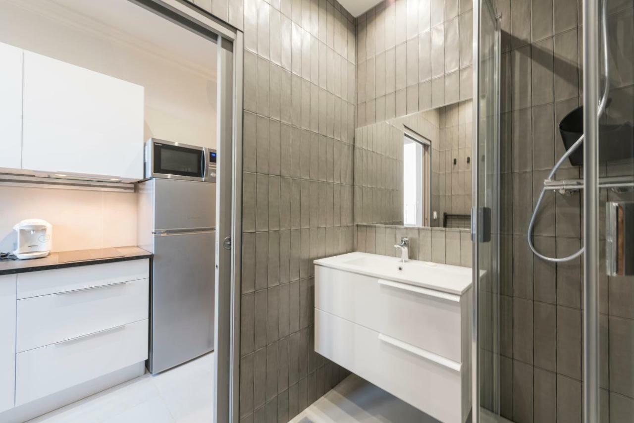 F2 Chambre En Duplex Saint-Raphaël Buitenkant foto