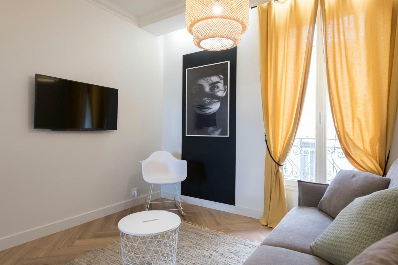 F2 Chambre En Duplex Saint-Raphaël Buitenkant foto